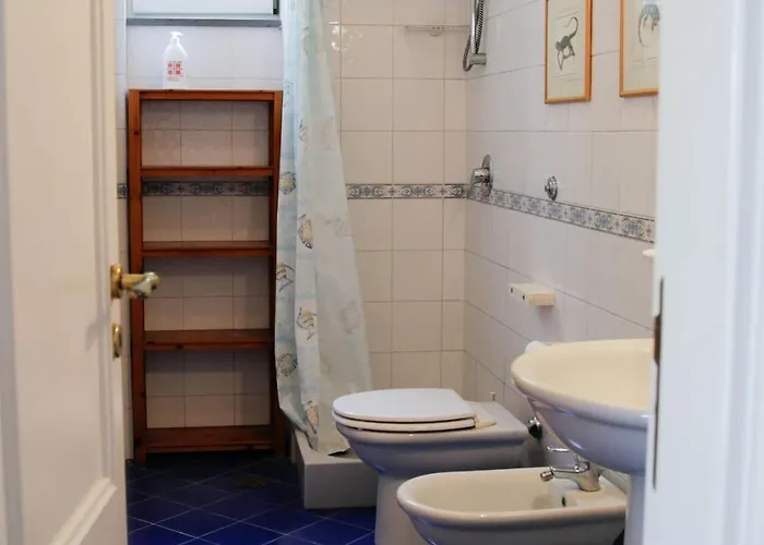 Lemon Grove, Capri 아파트 *