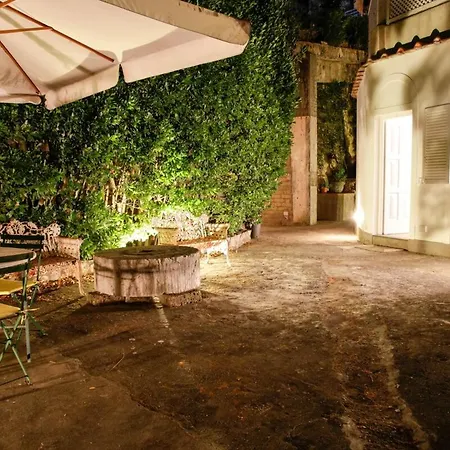 Lemon Grove, Capri *